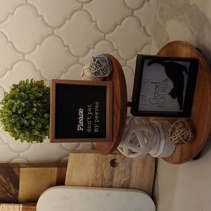 Cattitude tiered tray signs